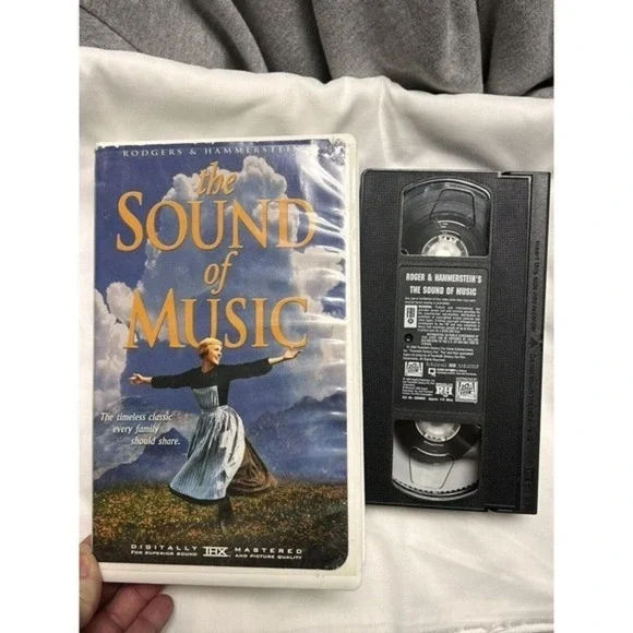 APF *B3G1 The Sound of Music VHS 1996 Digital Surround Sound Audio) Clamshell - Picture 1 of 6